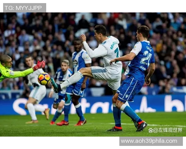 C罗号足球明星的传奇旅程与辉煌成就回顾 C罗号足球明星的传奇旅程与辉煌成就回顾