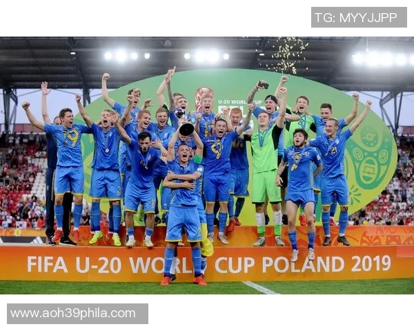 乌克兰足球明星的辉煌历程与影响力分析 乌克兰足球明星的辉煌历程与影响力分析