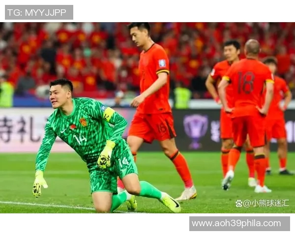 中国足球明星出席盛典展现风采引发球迷热议与期待